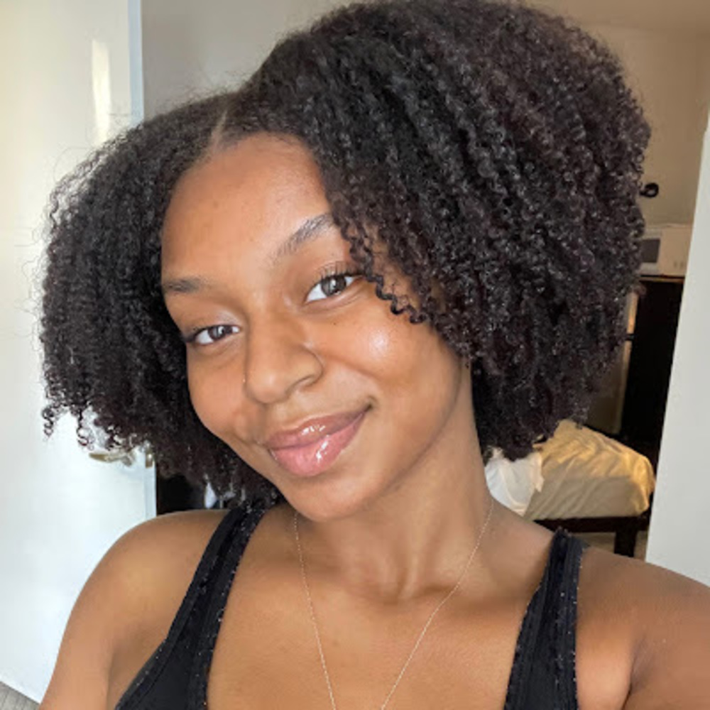 Meet your Posher, Anesia